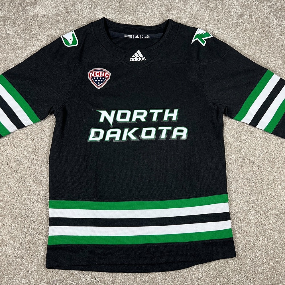 Adidas Boy's Medium Black North Dakota Fighting Hawks Hockey Jersey NWT